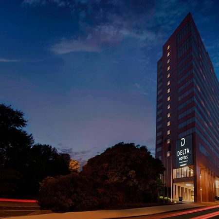 Delta Hotels By Marriott Richmond Downtown Bagian luar foto