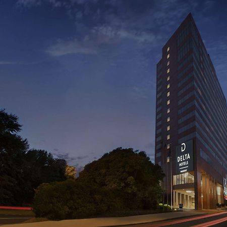 Delta Hotels By Marriott Richmond Downtown Bagian luar foto