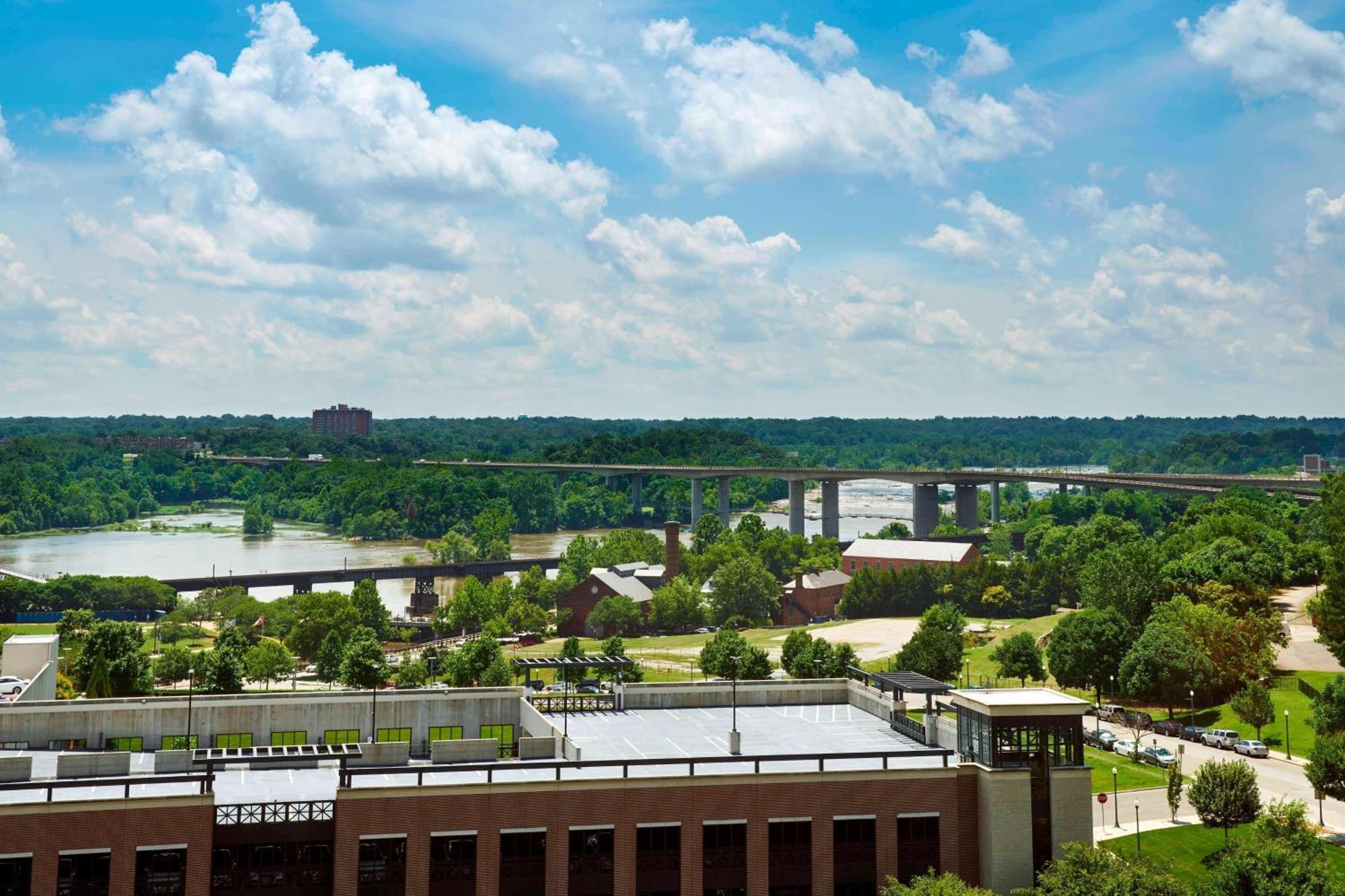Delta Hotels By Marriott Richmond Downtown Bagian luar foto