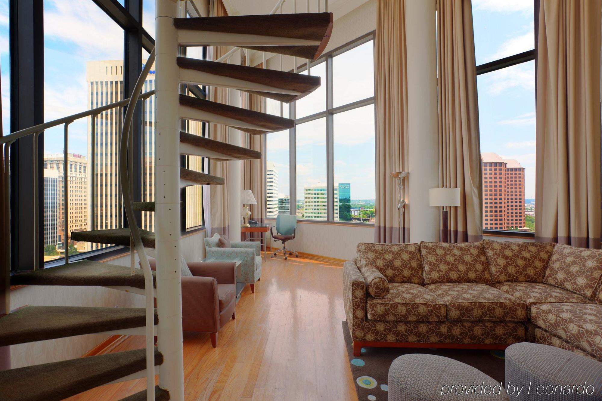 Delta Hotels By Marriott Richmond Downtown Bagian luar foto
